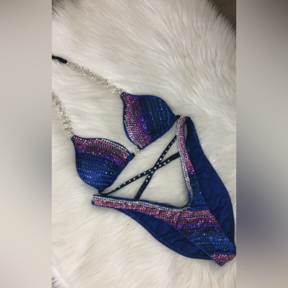 Beautiful‎ Figure Competition Suit